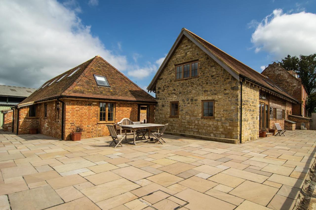 Parkfields Barns Self Catering Accommodation Buckingham Exterior foto