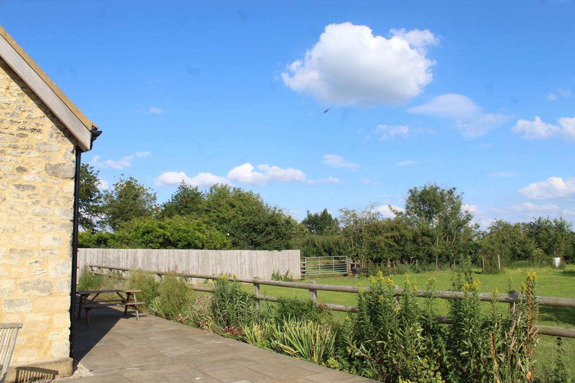 Parkfields Barns Self Catering Accommodation Buckingham Exterior foto
